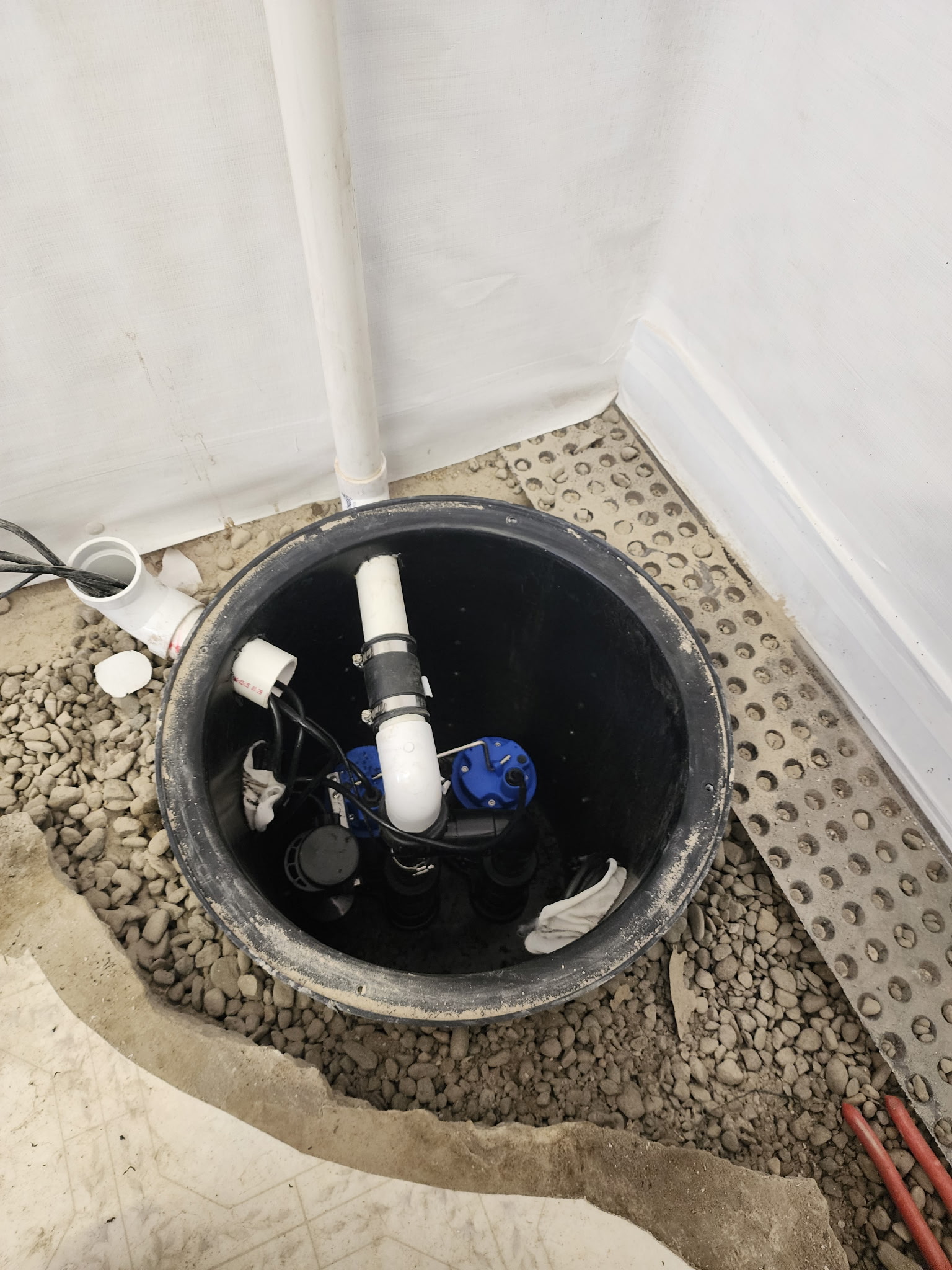 Sump pump with battery backup installed in new basin — Beaverdale, Des Moines, IA