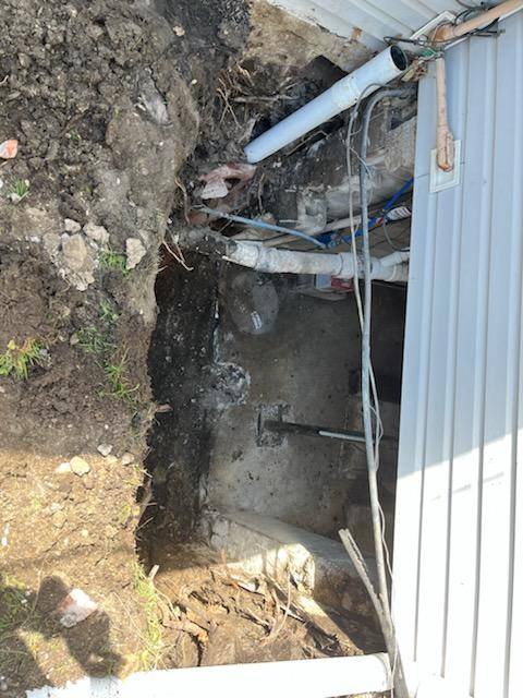 Exterior foundation excavation to footing level — Olathe, KS