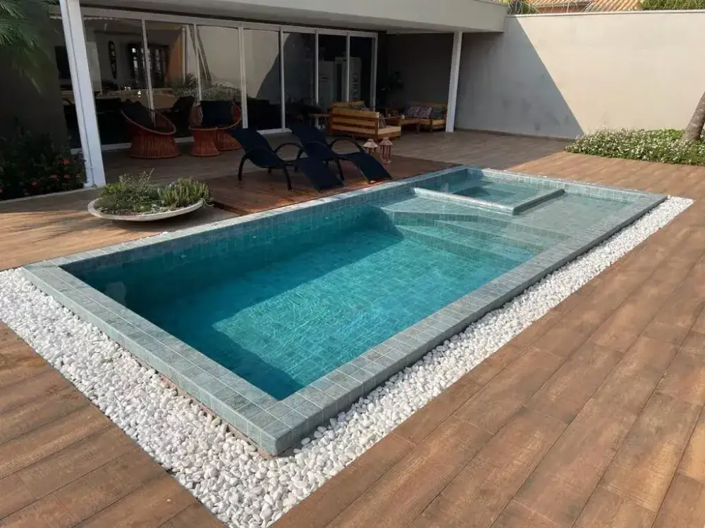 Elegance by Kisol Spa fiberglass pool shell — pool installation by JLB in West Des Moines, Iowa